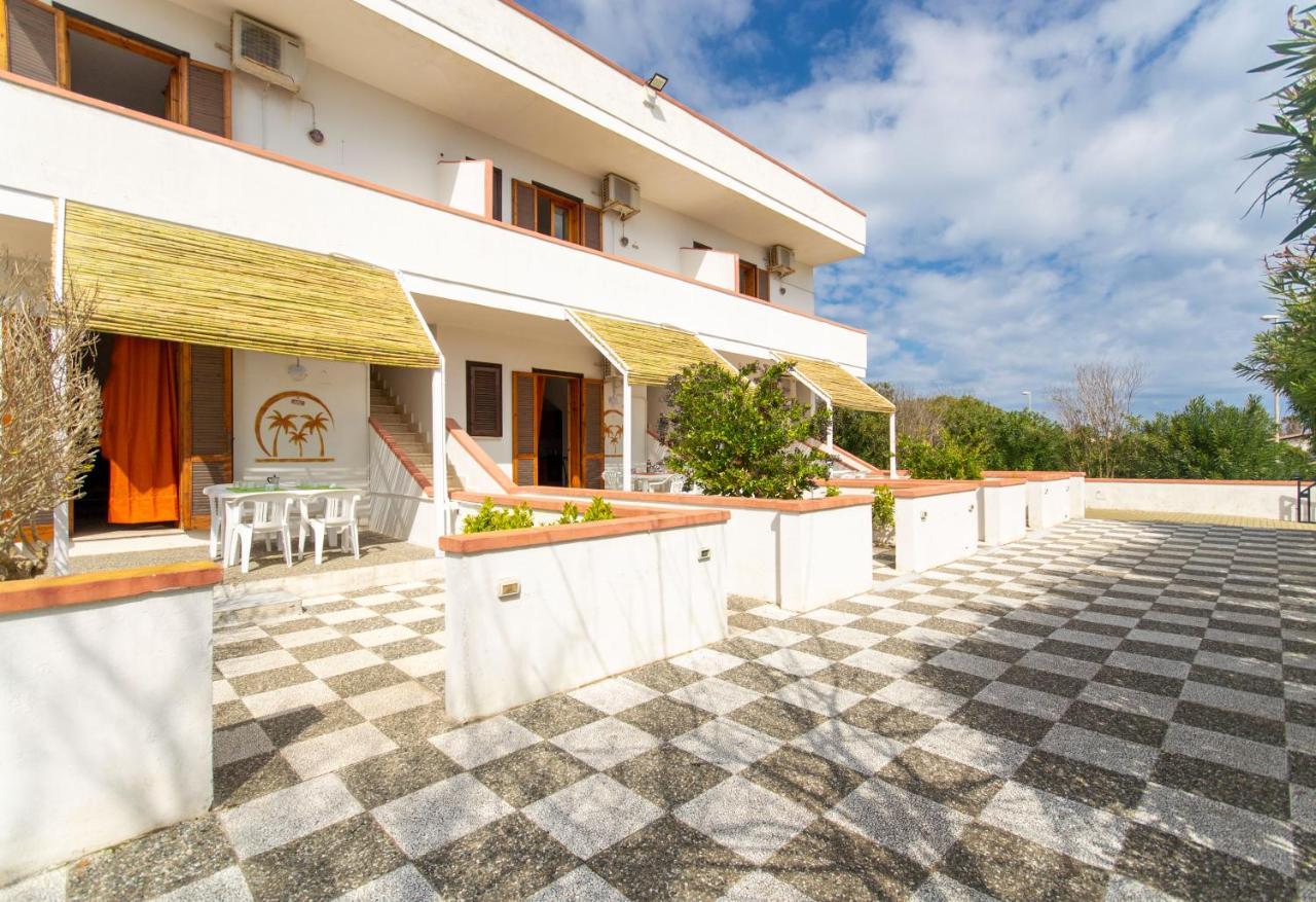 Residence Tre Palme - Localo Torre dell'Orso Buitenkant foto